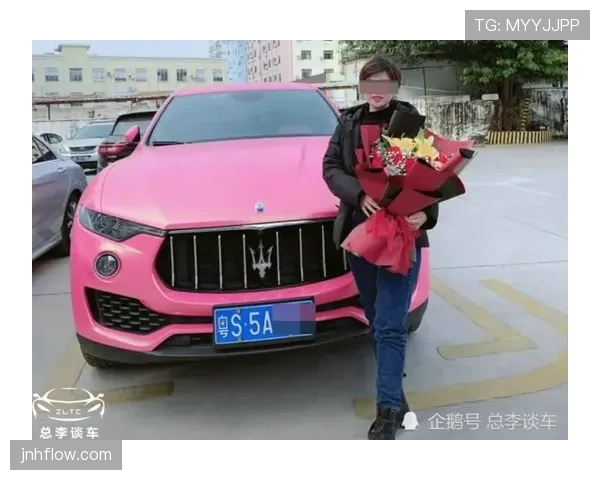 杨千霖比赛场边穿得像上班族,场下却被拍到豪车开不停…这反差也太让人看不懂了吧? 杨千霖比赛场边穿得像上班族,场下却被拍到豪车开不停…这反差也太让人看不懂了吧?
